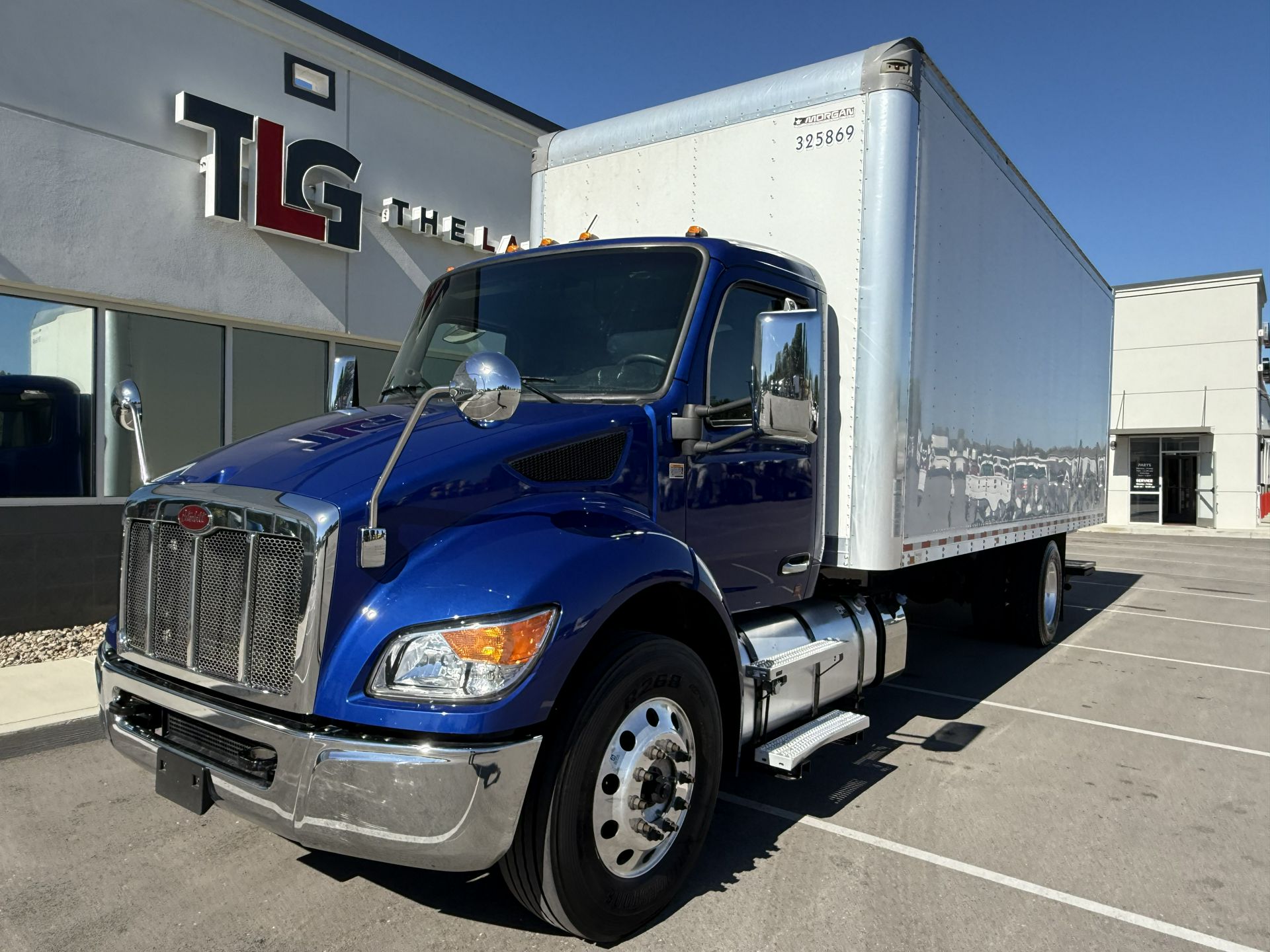 2023 Peterbilt 537