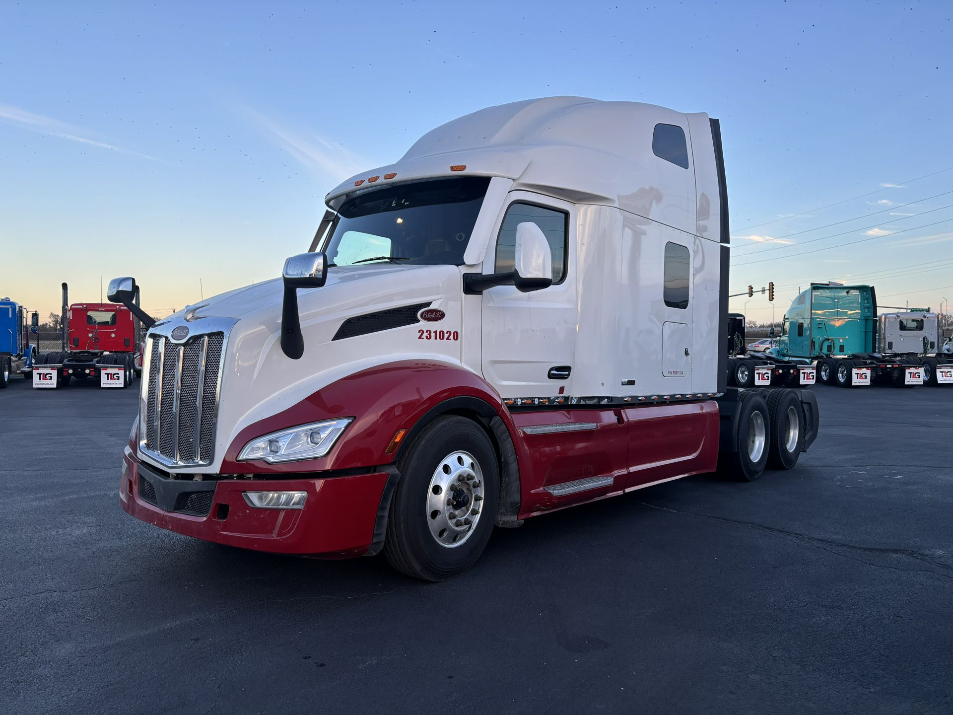 2023 Peterbilt 579