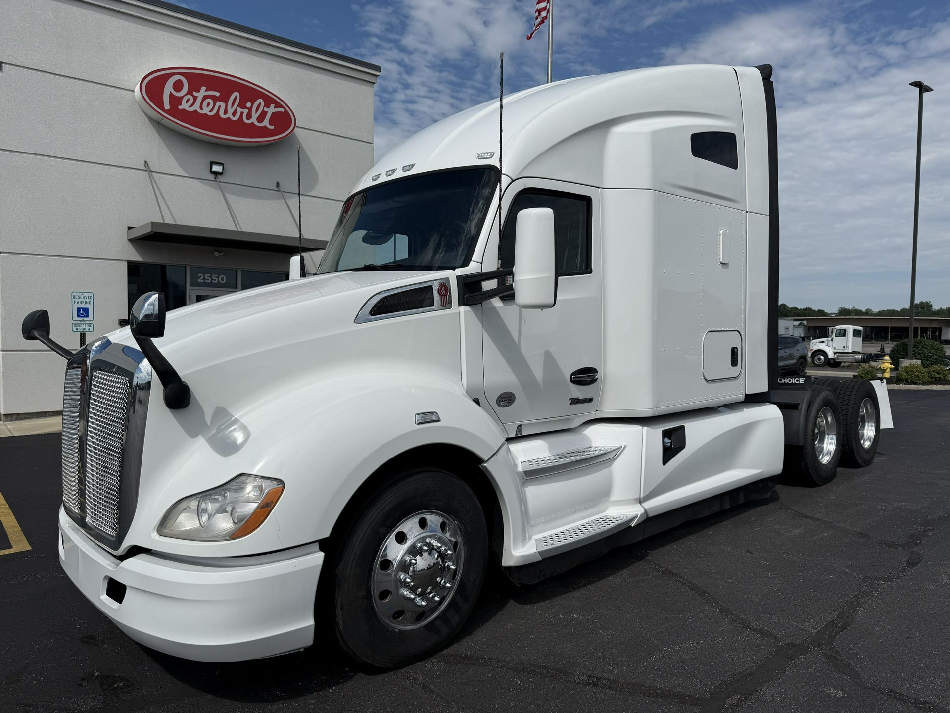 2022 Kenworth T680