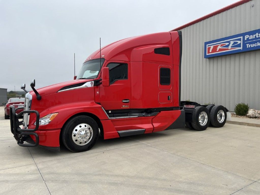 2023 Kenworth T680