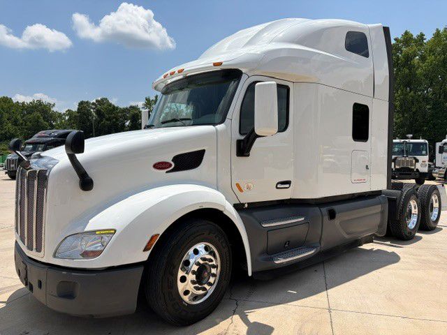 2021 Peterbilt 579