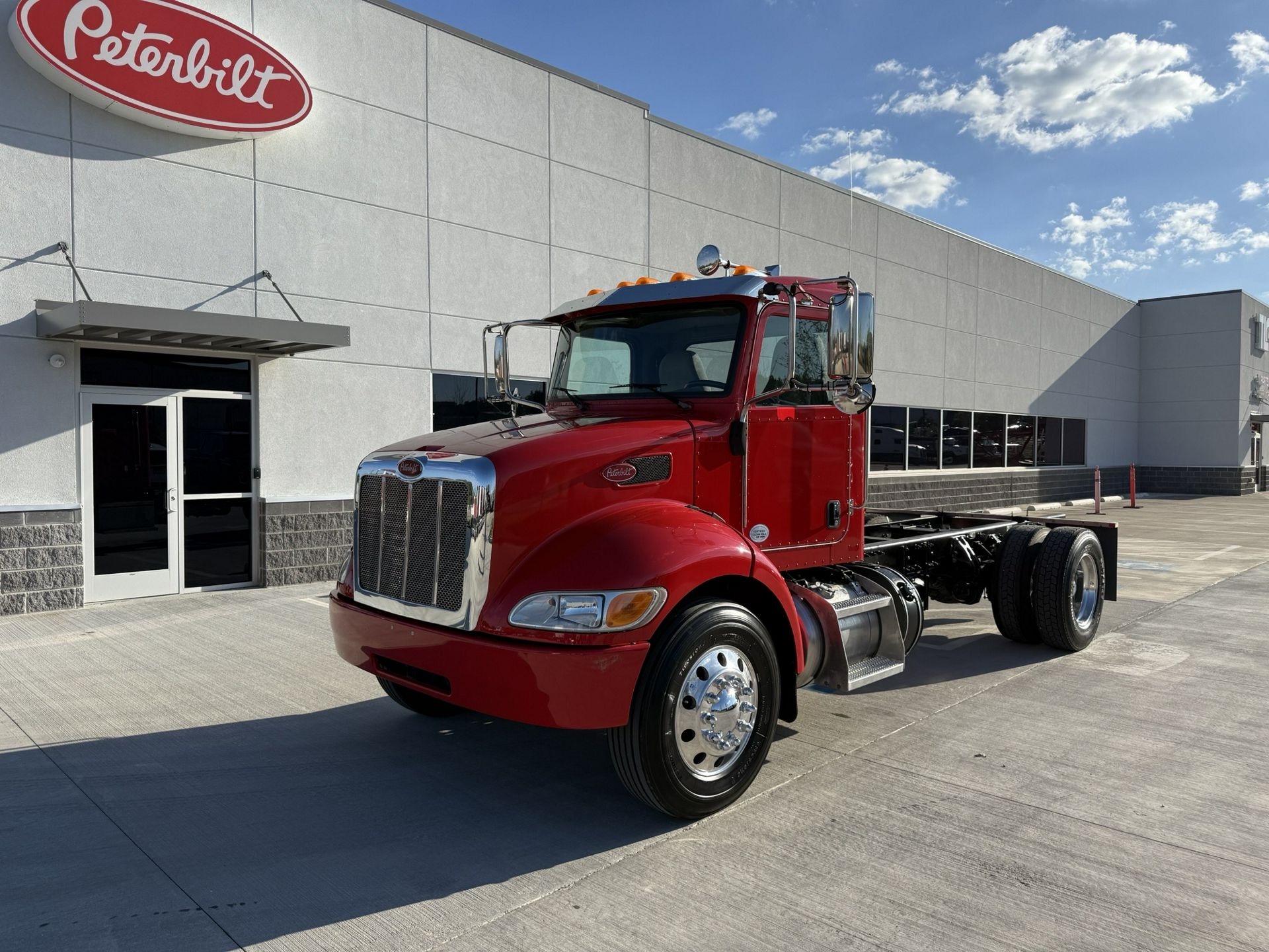 2020 Peterbilt 337