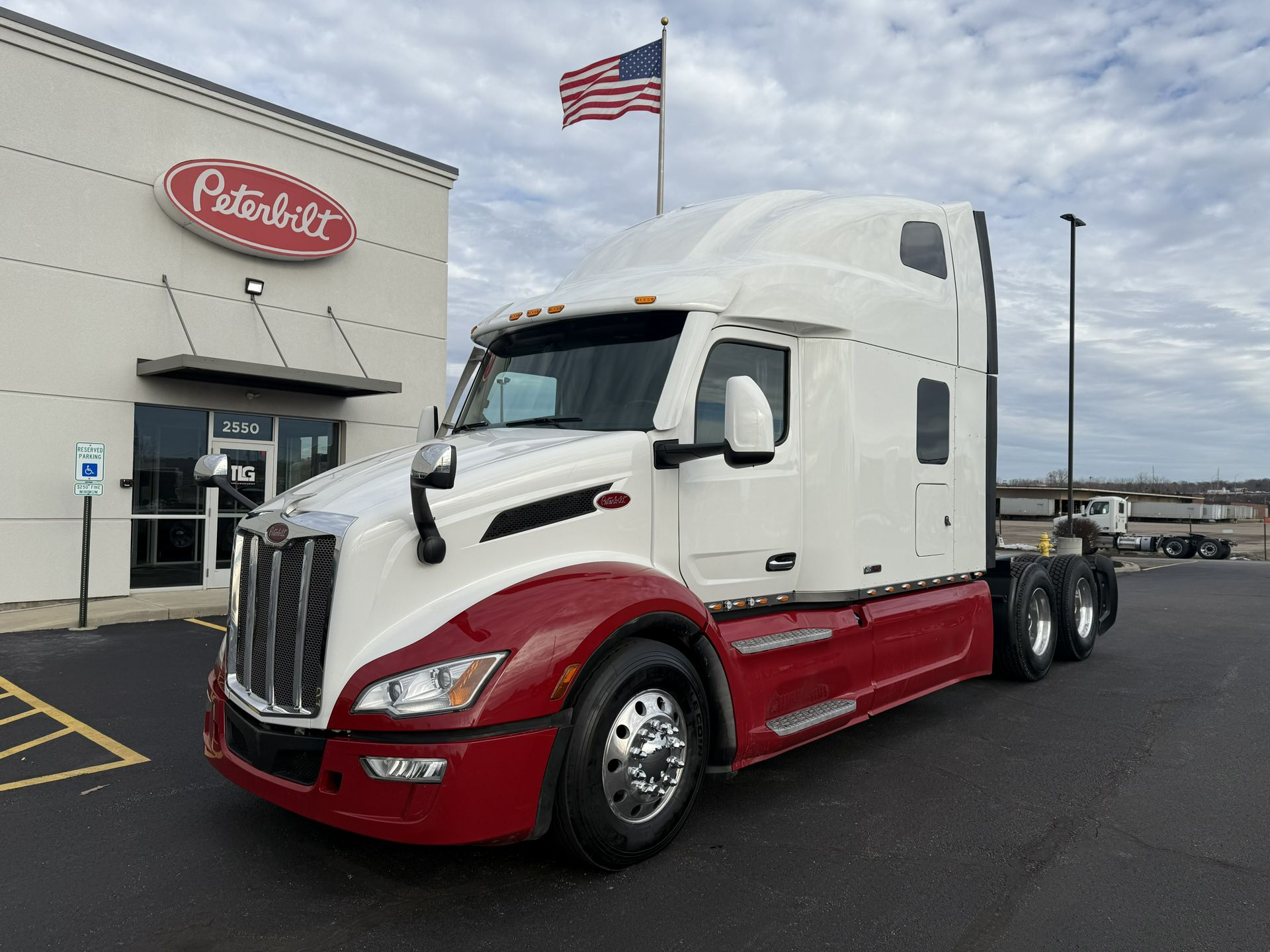 2023 Peterbilt 579