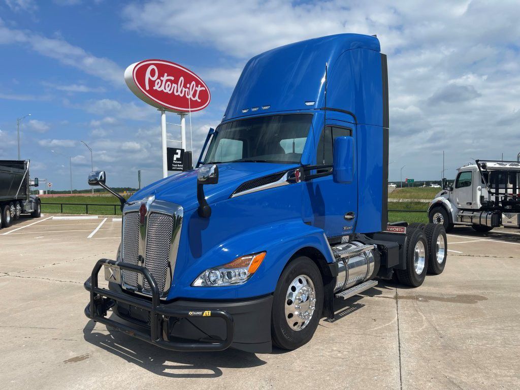 2023 Kenworth T680