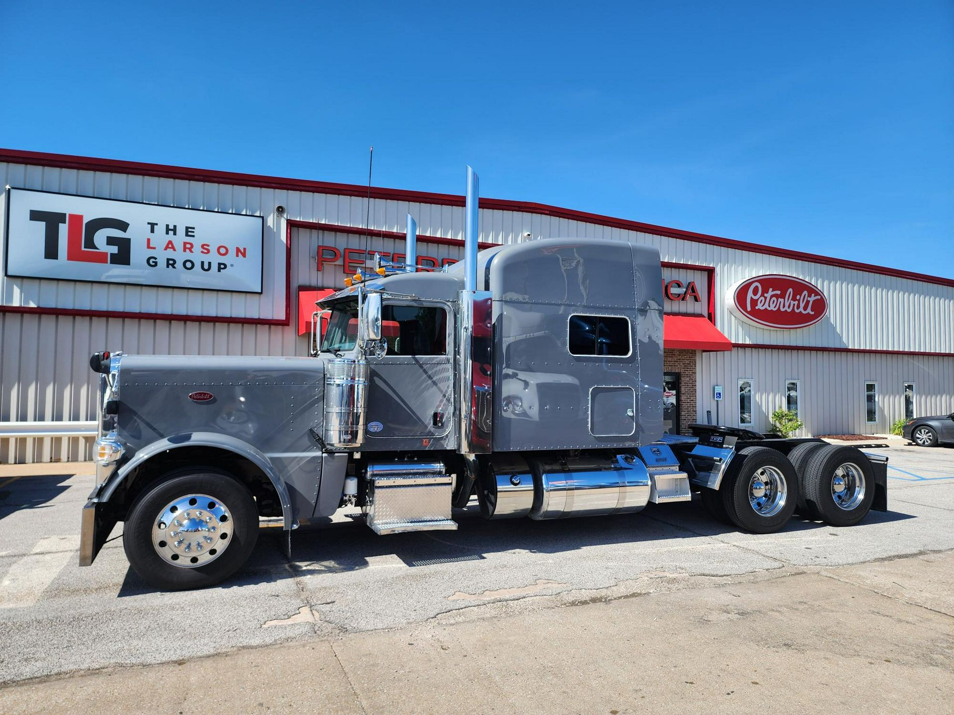 2020 Peterbilt 389