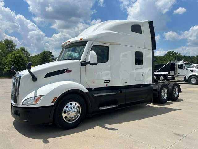 2022 Peterbilt 579