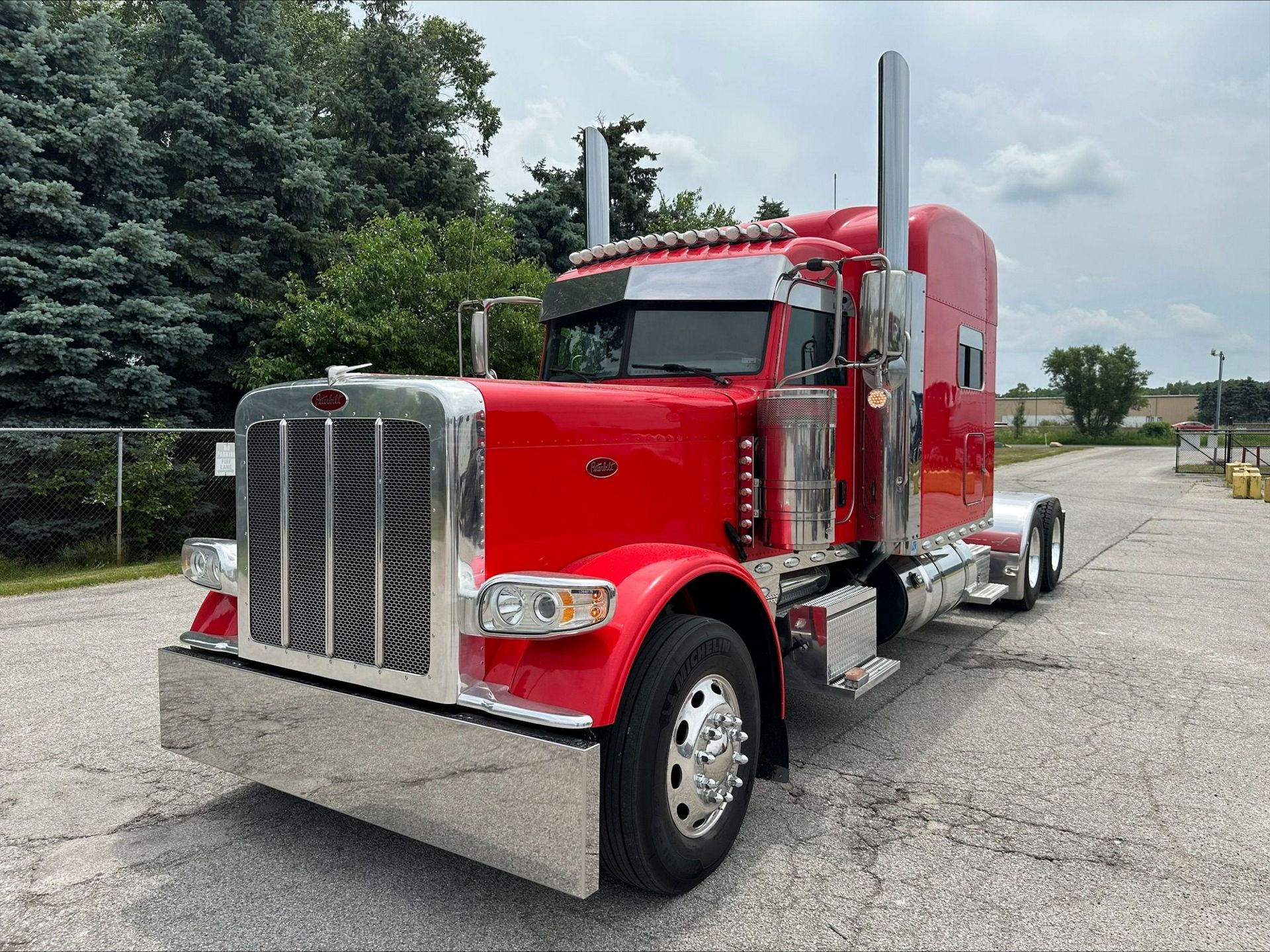 2020 Peterbilt 389