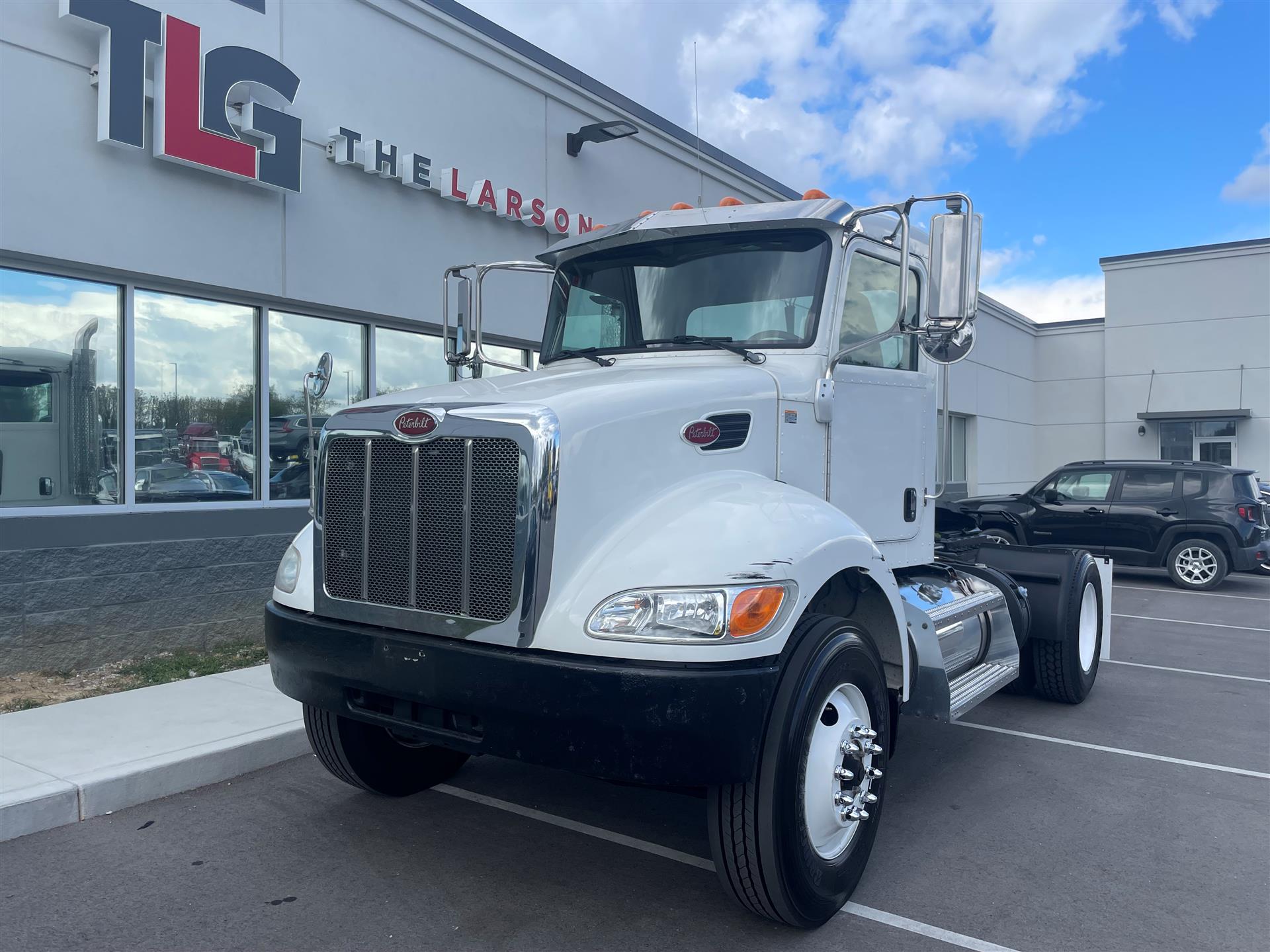 2015 Peterbilt 337