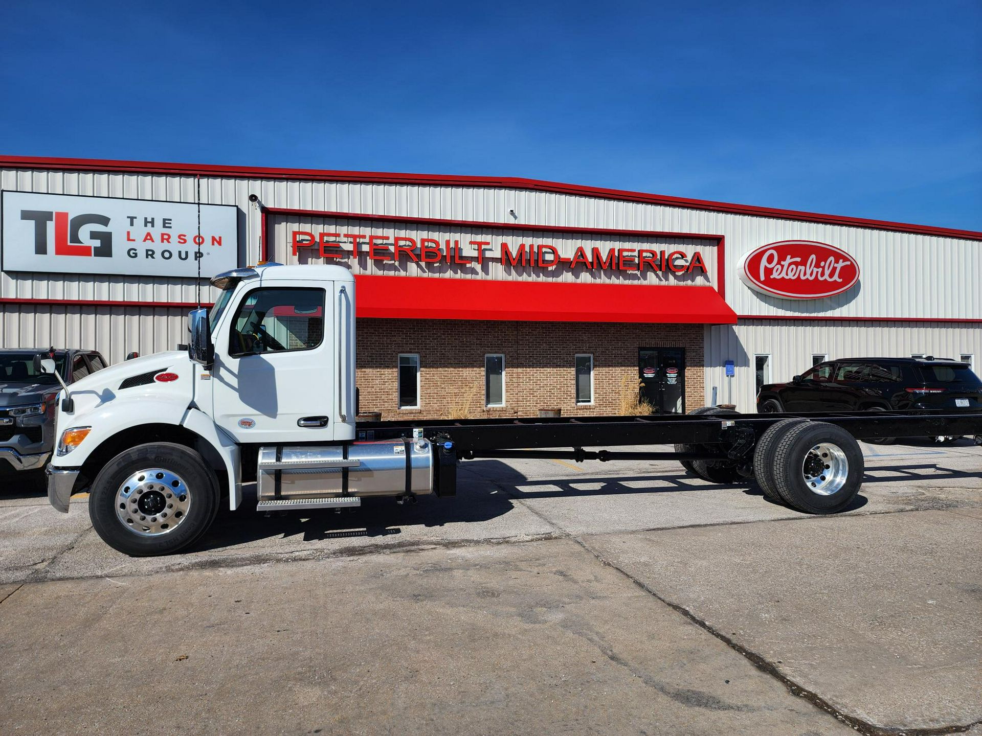 2025 Peterbilt 536