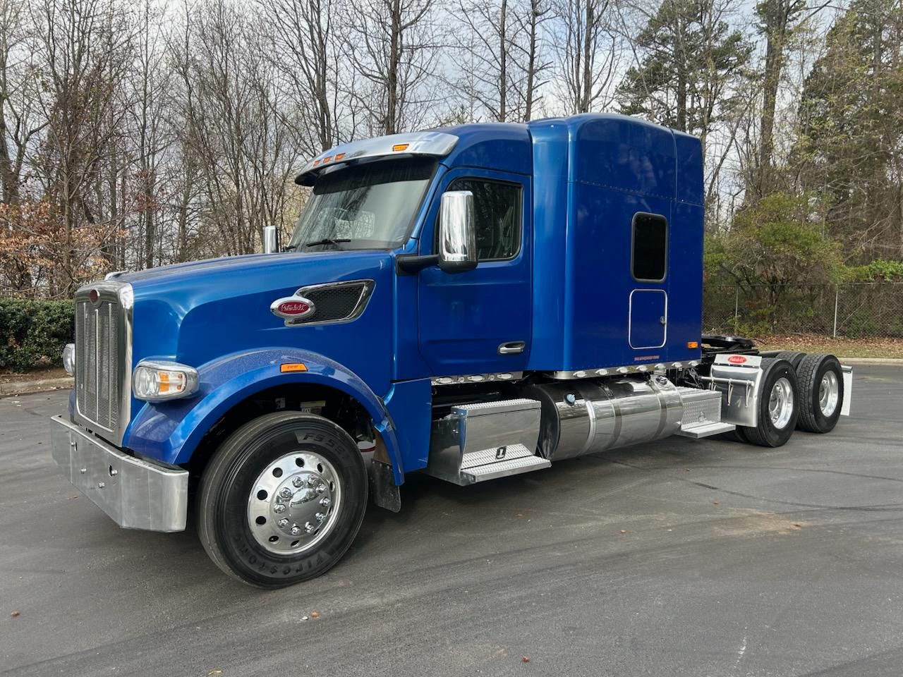 2023 Peterbilt 567