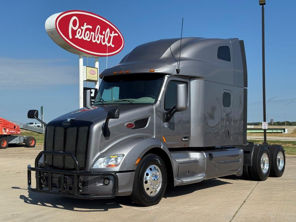 2022 Peterbilt 579