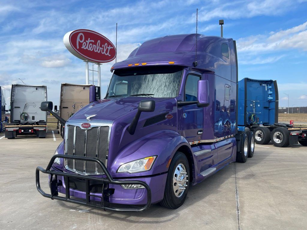 2023 Peterbilt 579