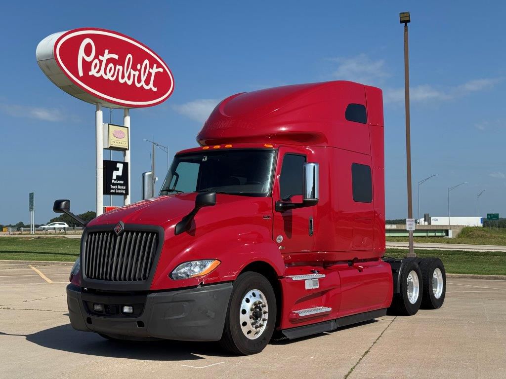2020 International LT625