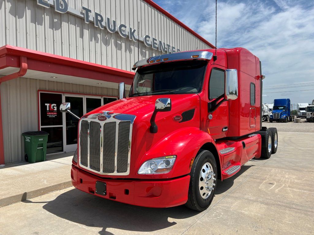 2022 Peterbilt 579