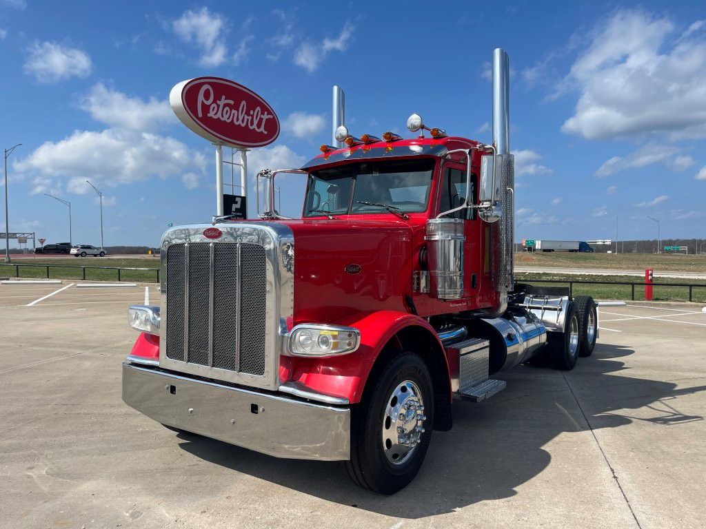 2019 Peterbilt 389