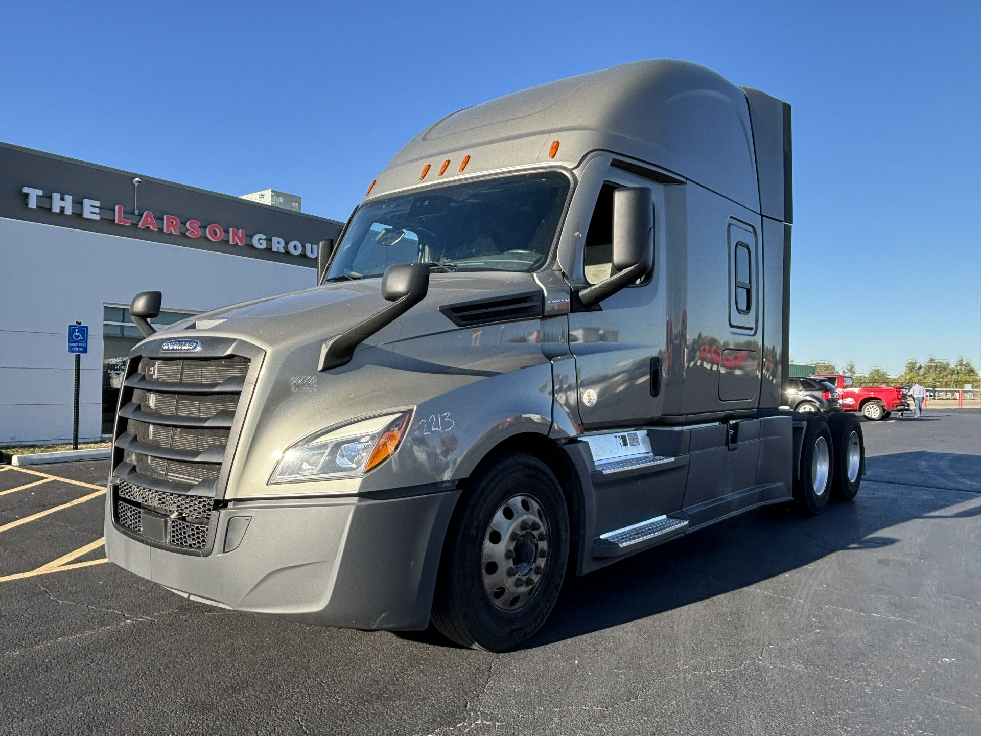 2022 Freightliner CASCADIA 126