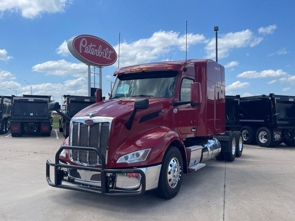 2023 Peterbilt 579