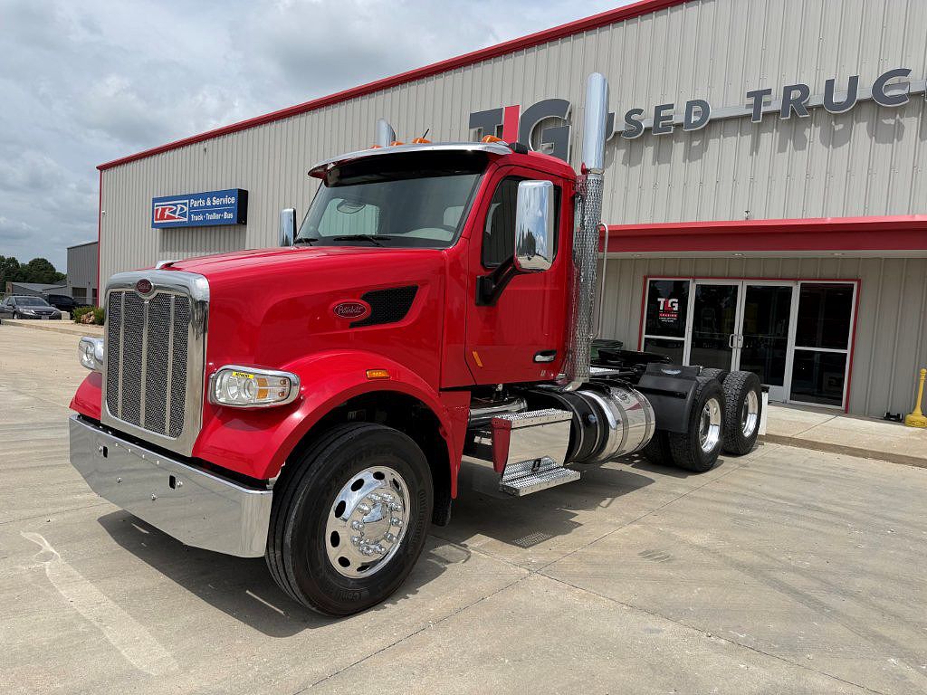2021 Peterbilt 567