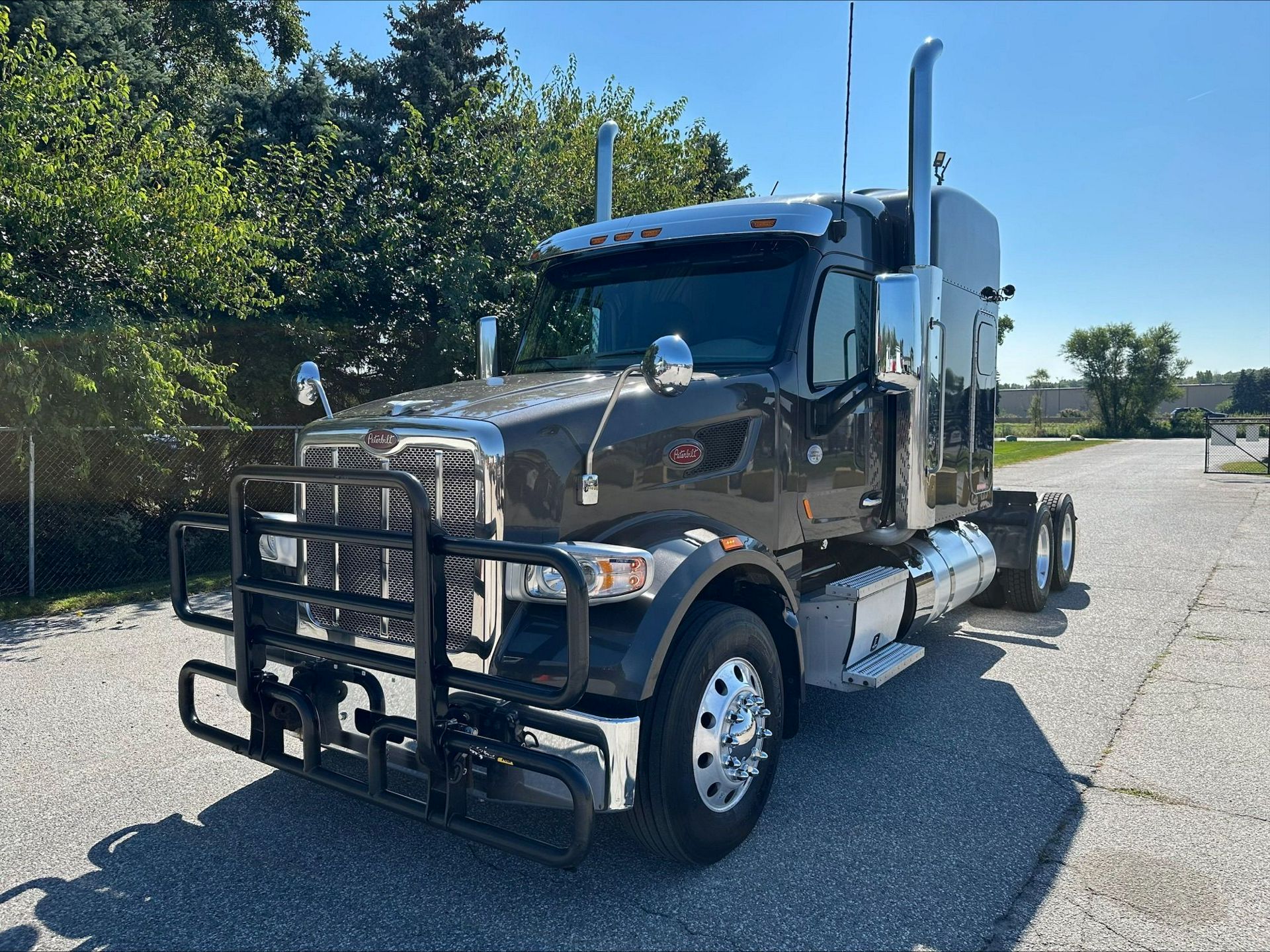 2022 Peterbilt 567