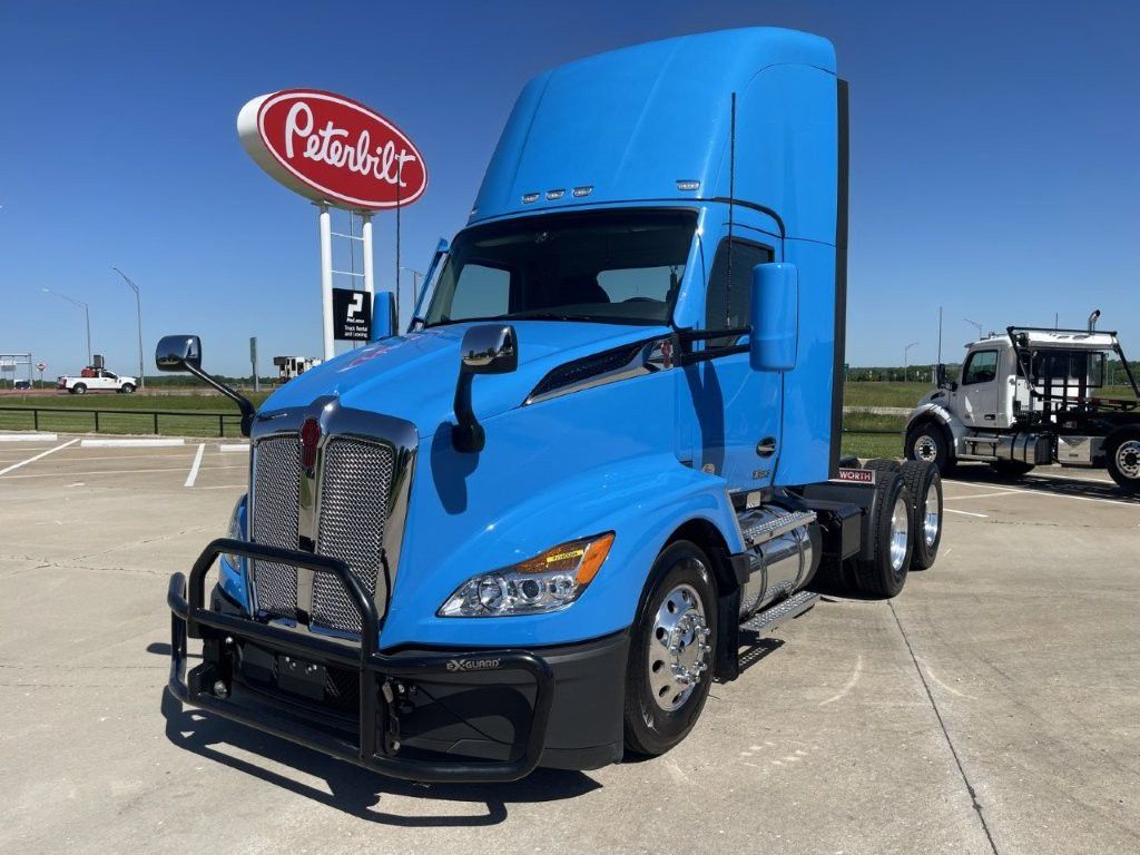 2023 Kenworth T680