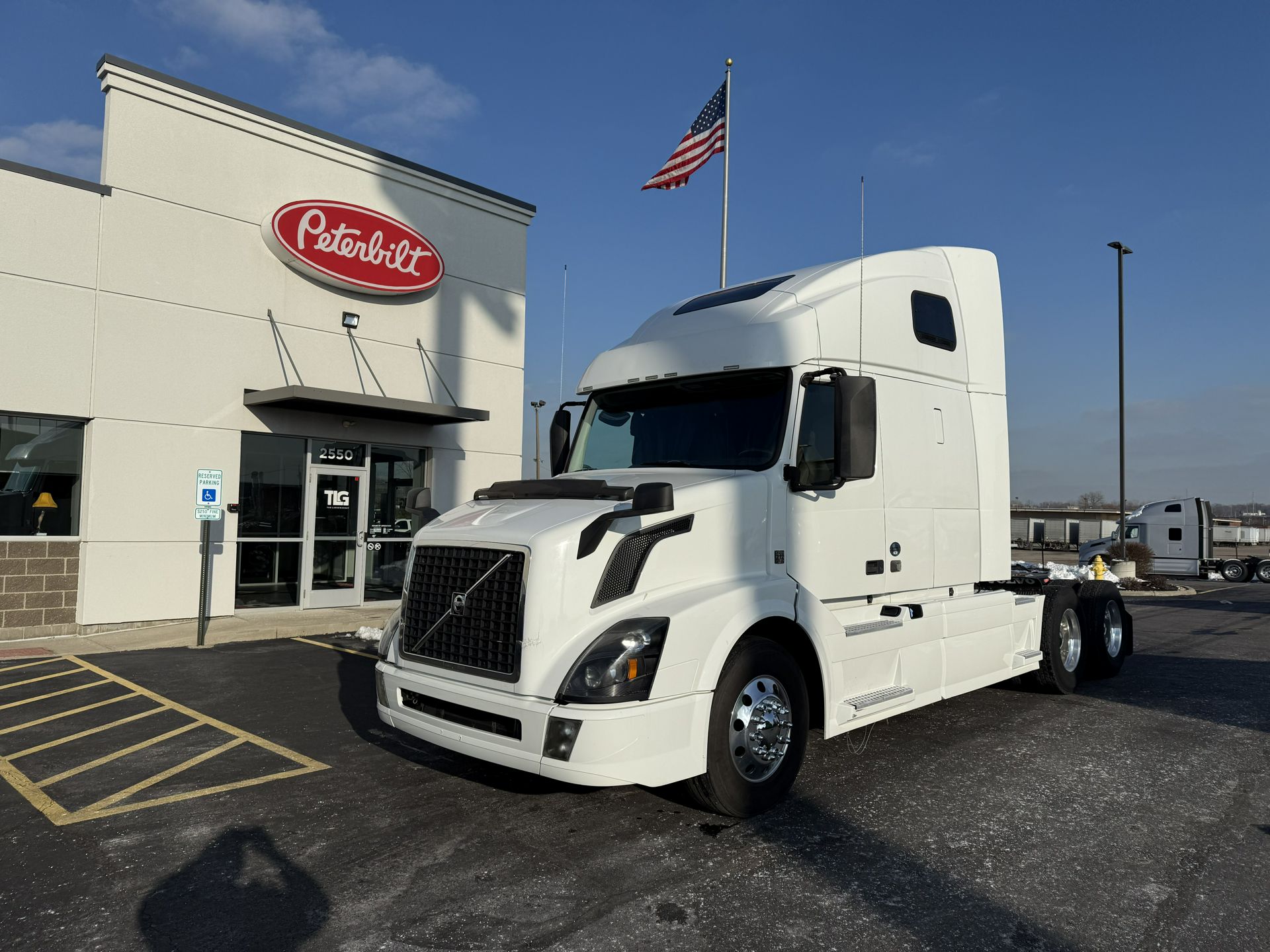 2017 Volvo VNL64T760