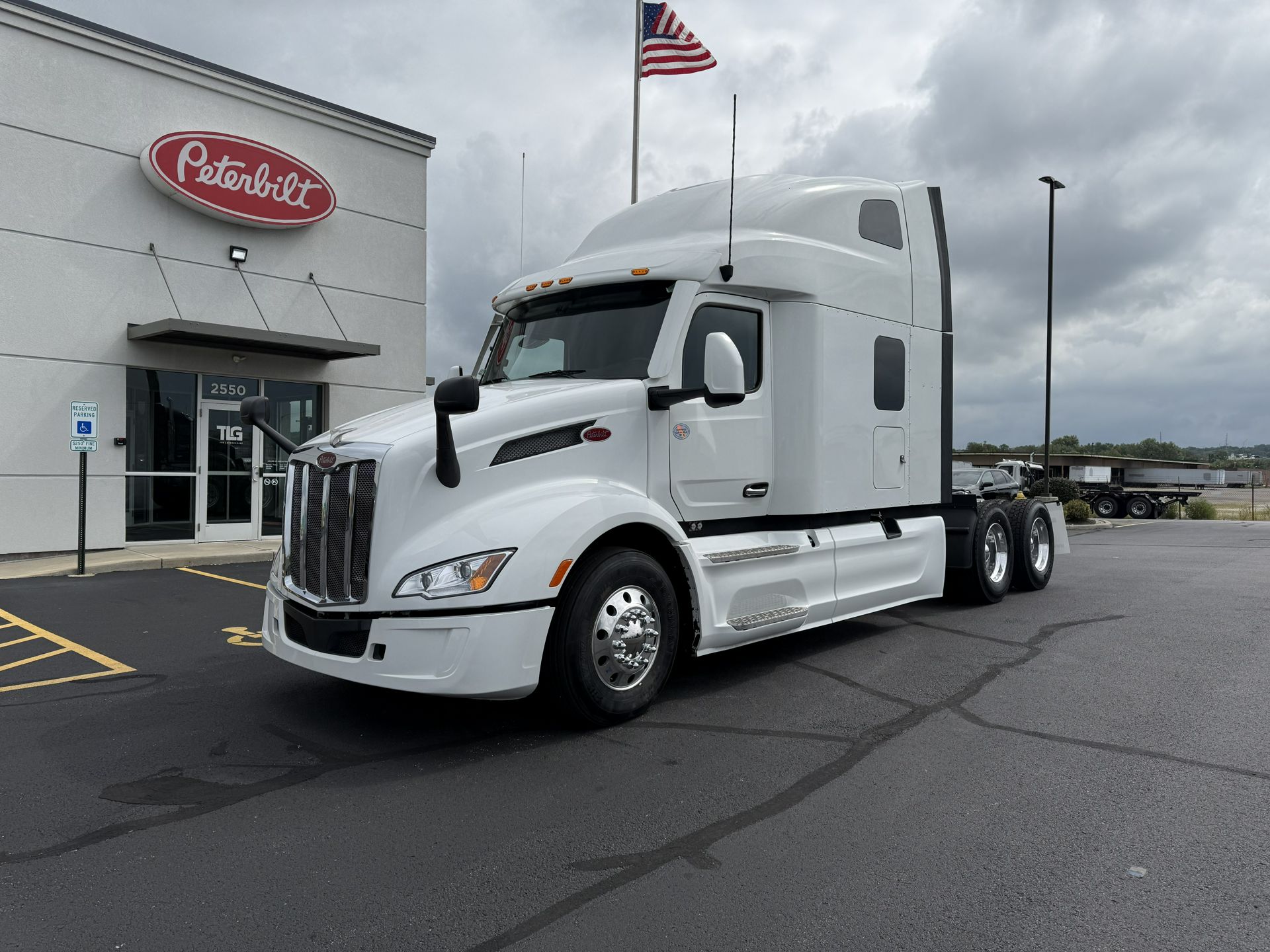 2023 Peterbilt 579