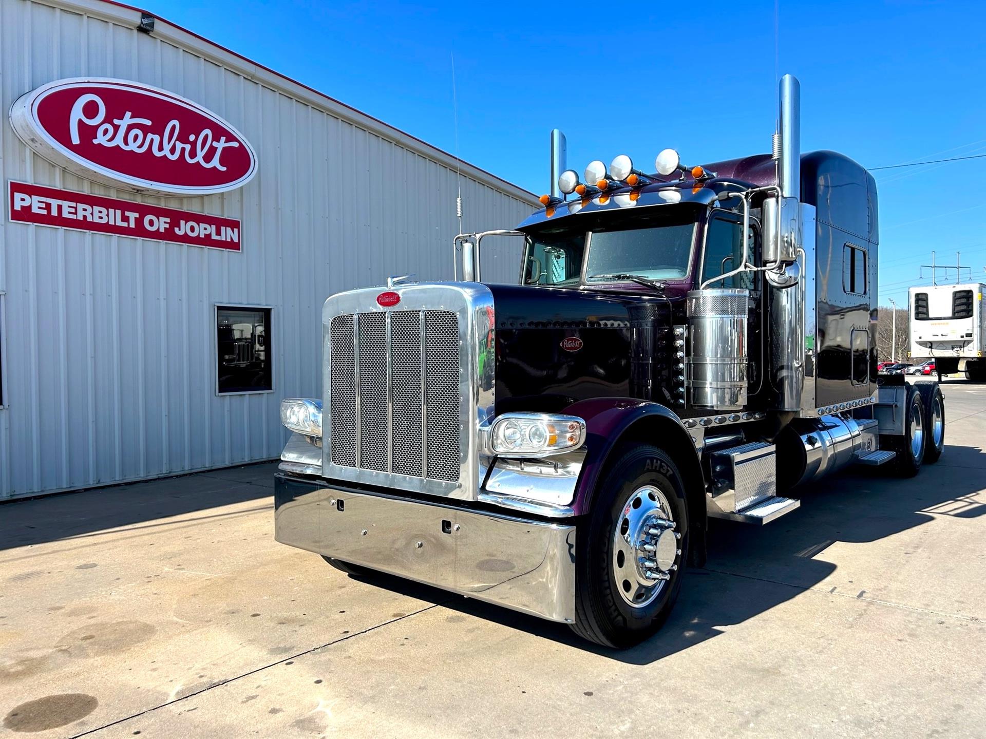 2019 Peterbilt 389