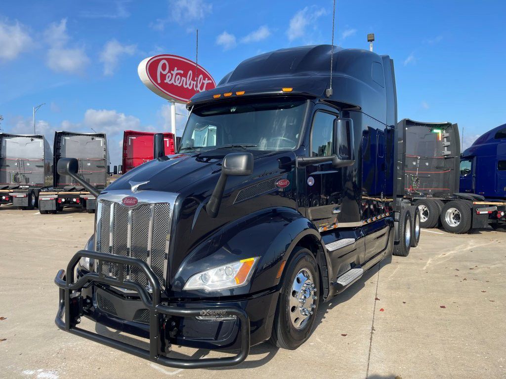 2023 Peterbilt 579