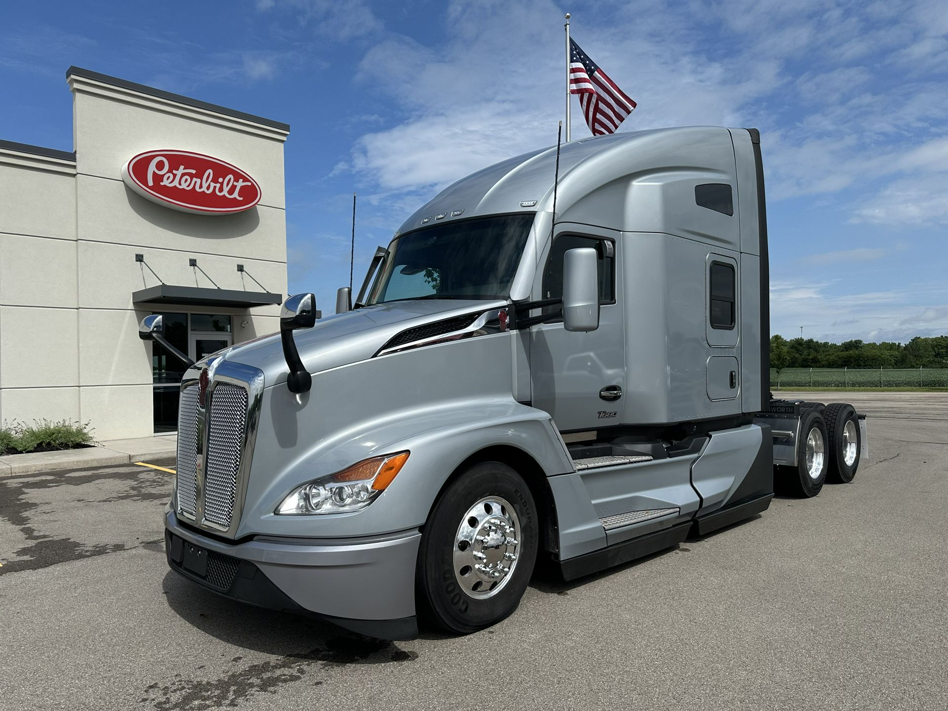 2023 Kenworth T680