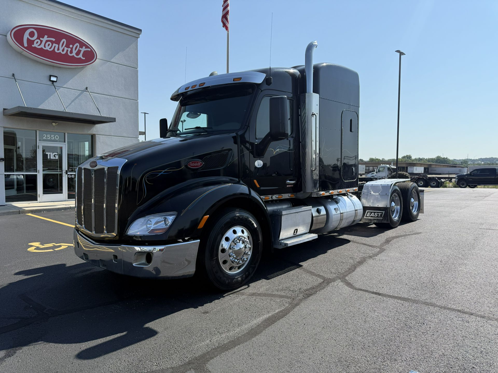 2015 Peterbilt 579-117