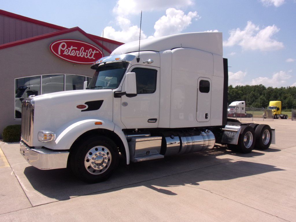 2022 Peterbilt 567