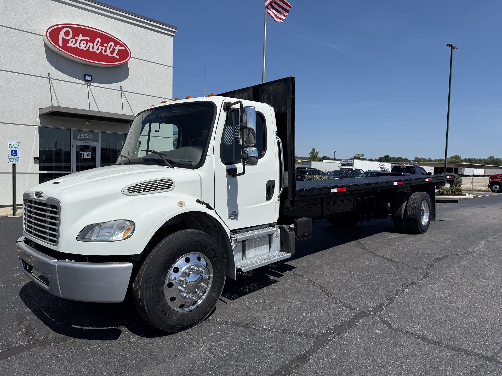 2018 Freightliner M2