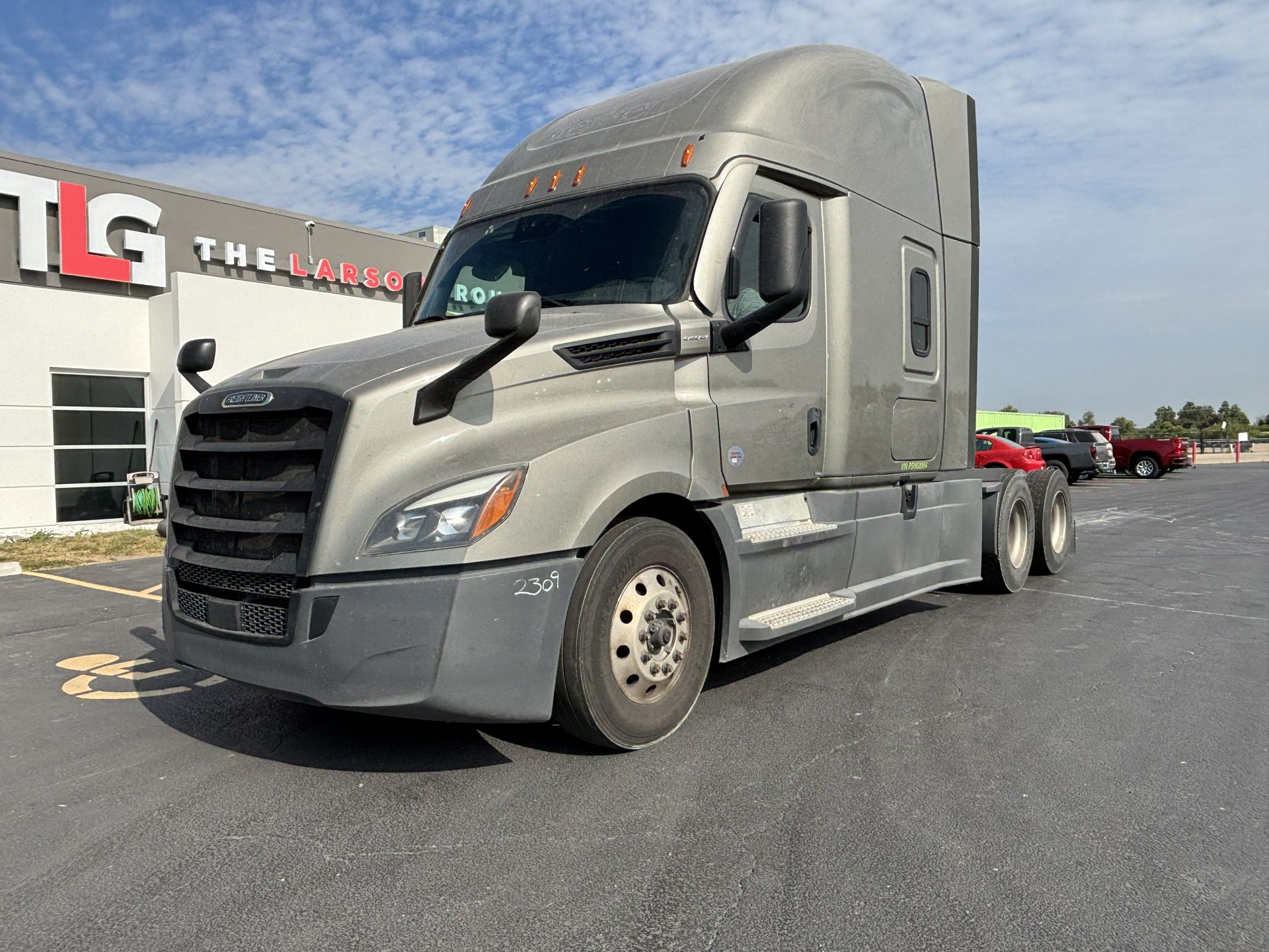2023 Freightliner CASCADIA 126