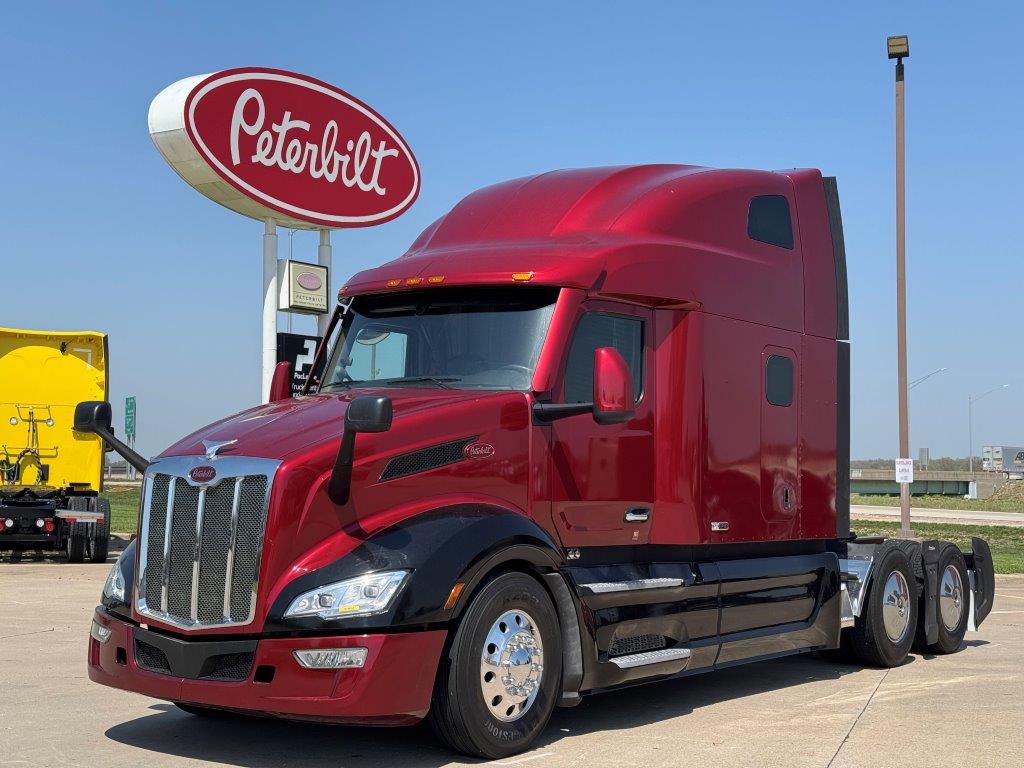 2023 Peterbilt 579
