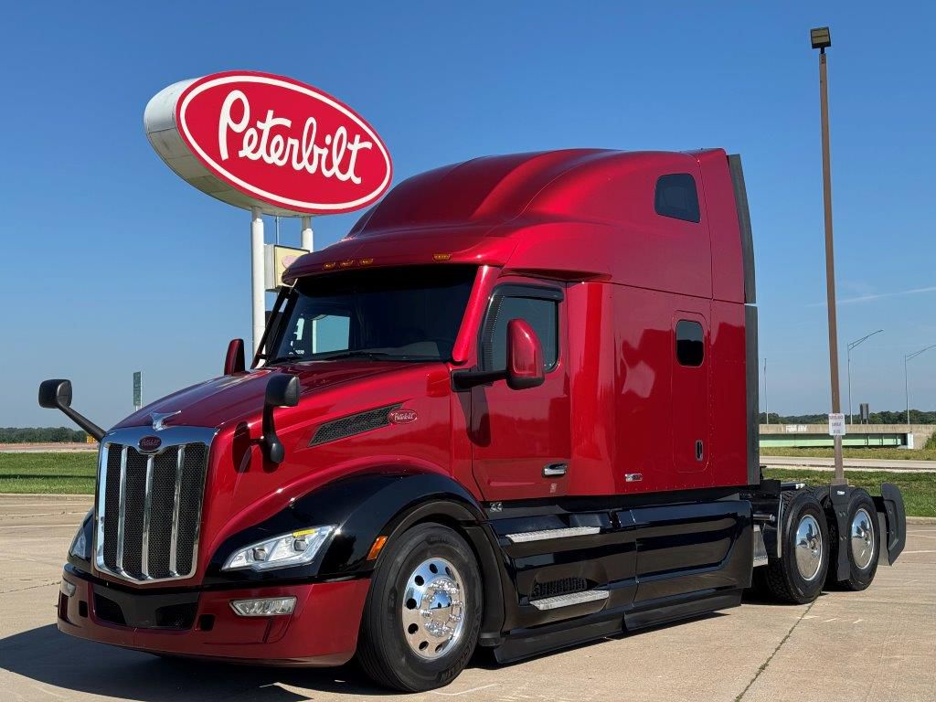 2023 Peterbilt 579