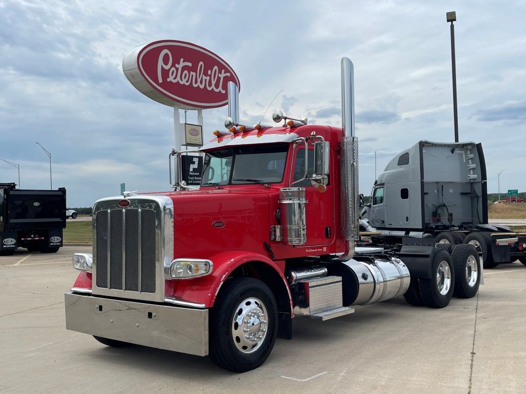 2019 Peterbilt 389