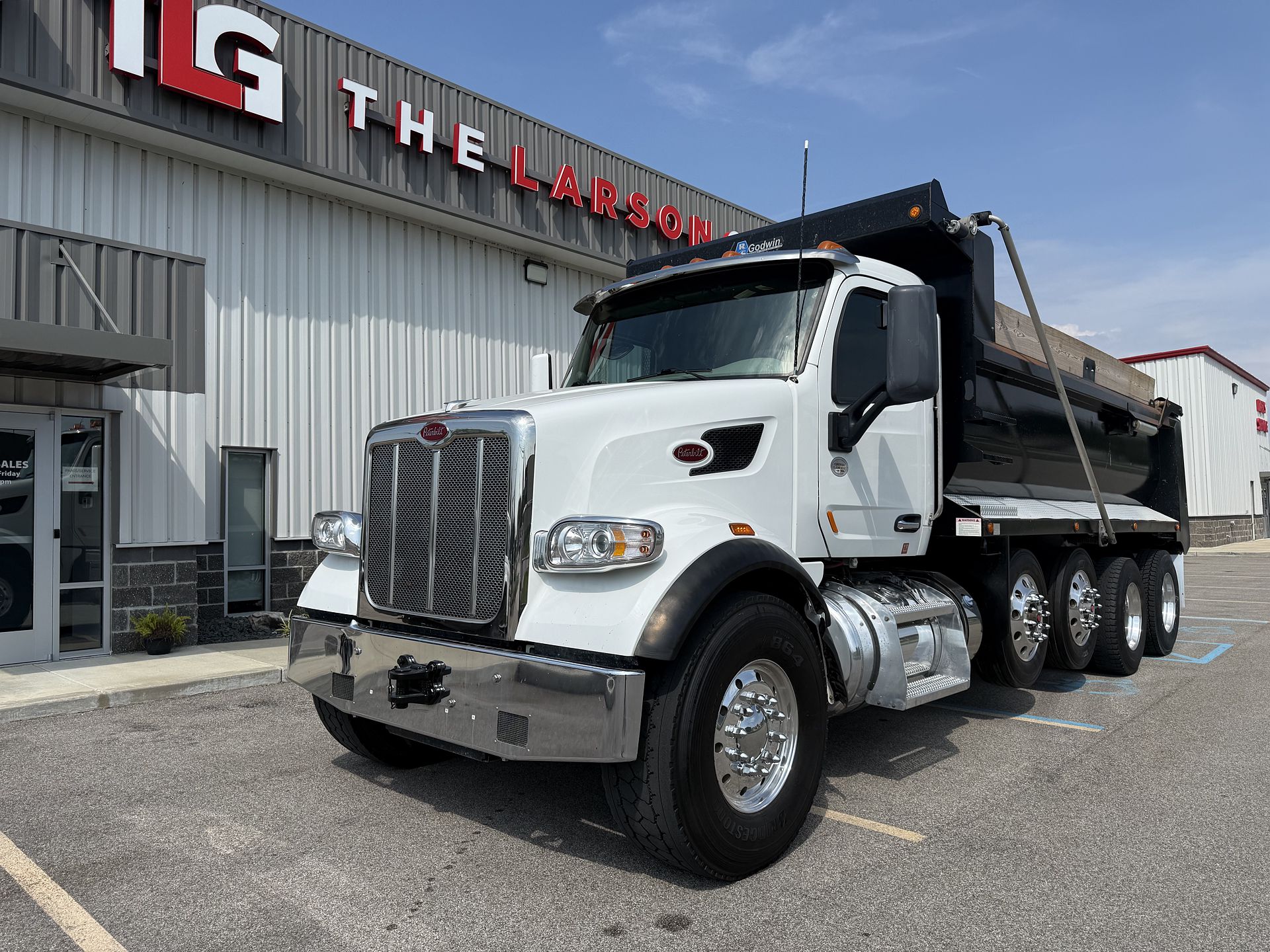 2020 Peterbilt 567
