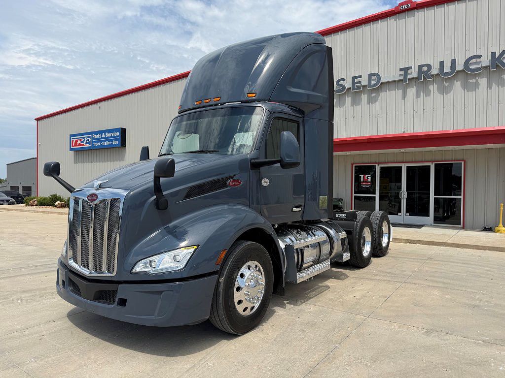 2022 Peterbilt 579