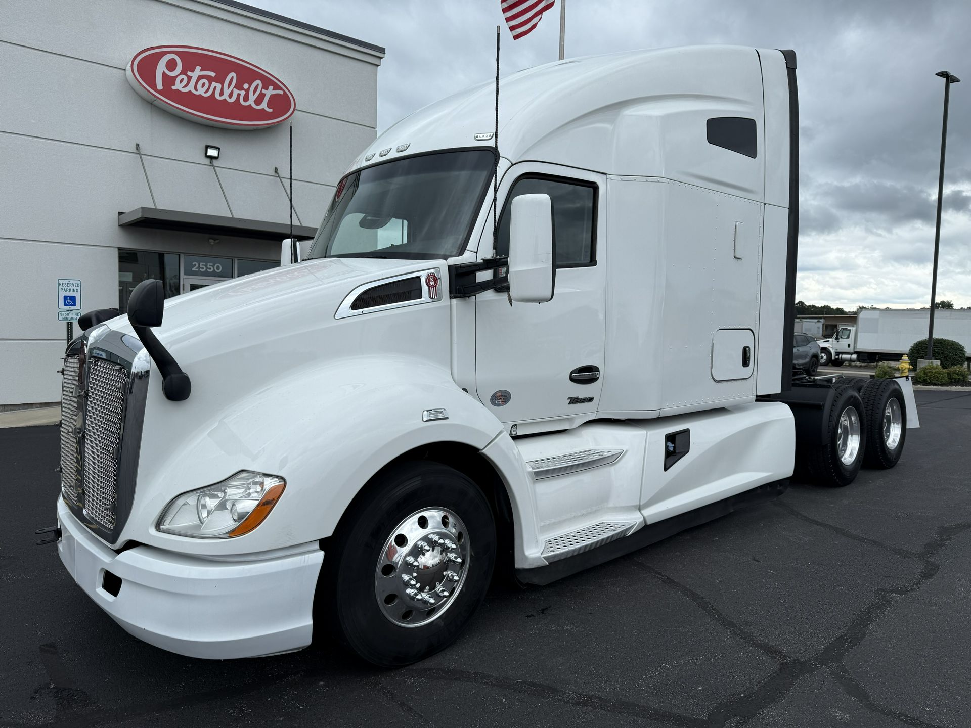 2022 Kenworth T680