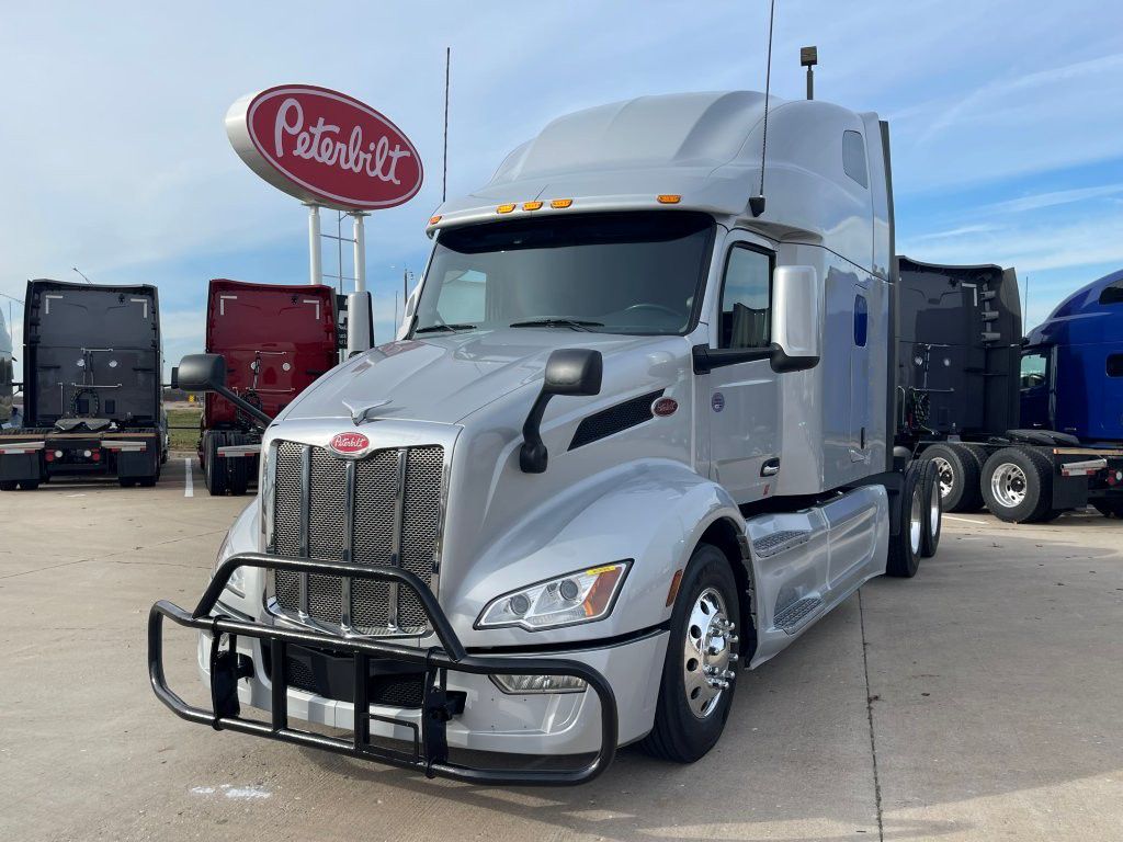 2022 Peterbilt 579