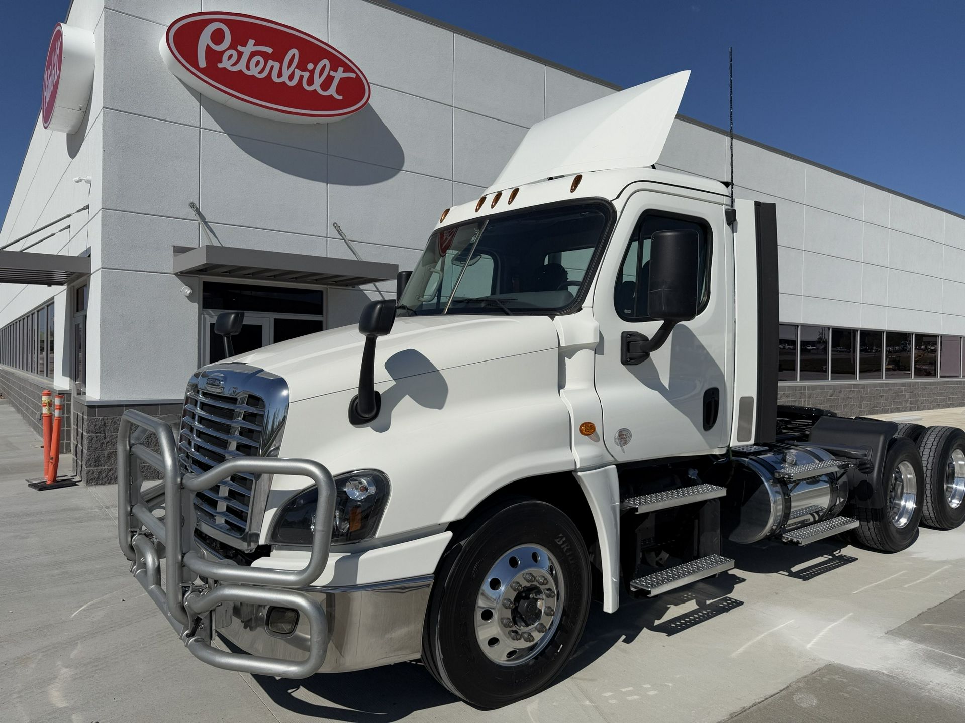 2020 Freightliner CASCADIA 125