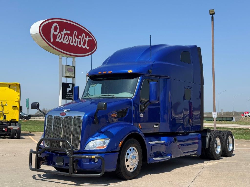 2022 Peterbilt 579