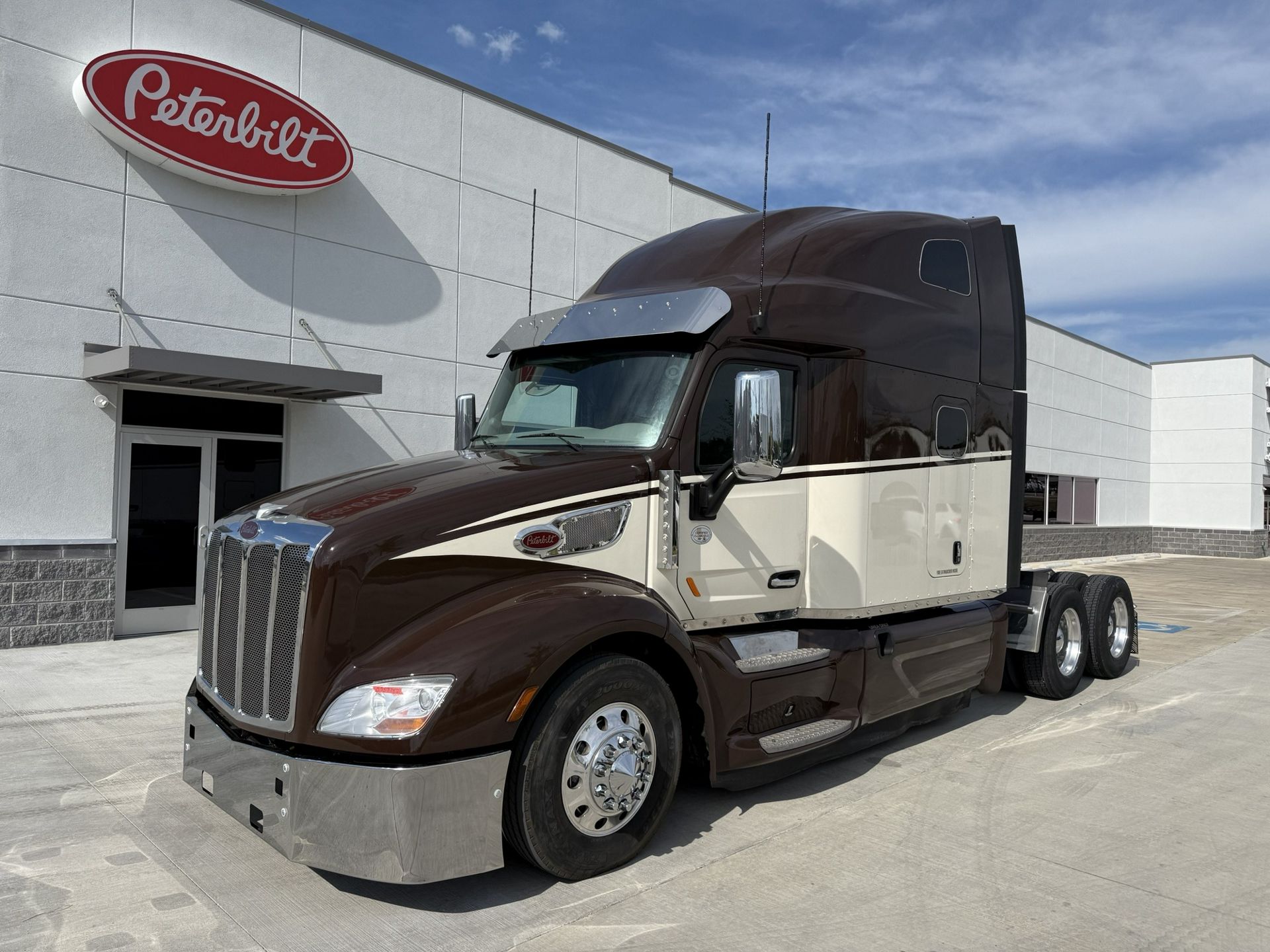 2022 Peterbilt 579