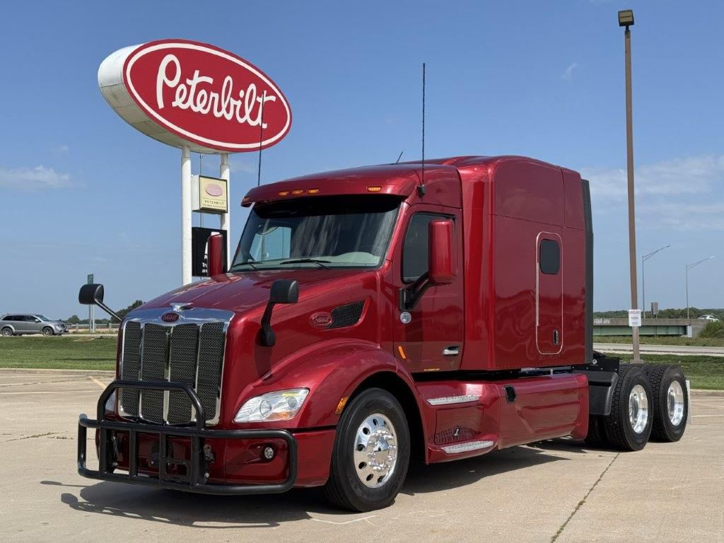 2022 Peterbilt 579