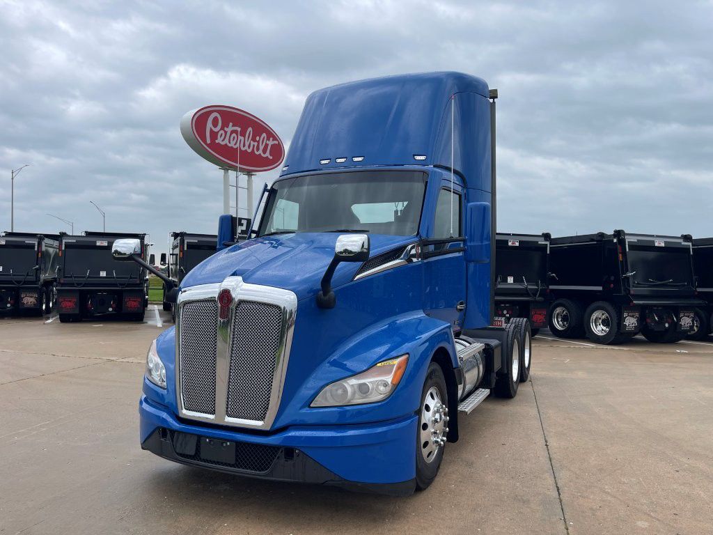 2023 Kenworth T680