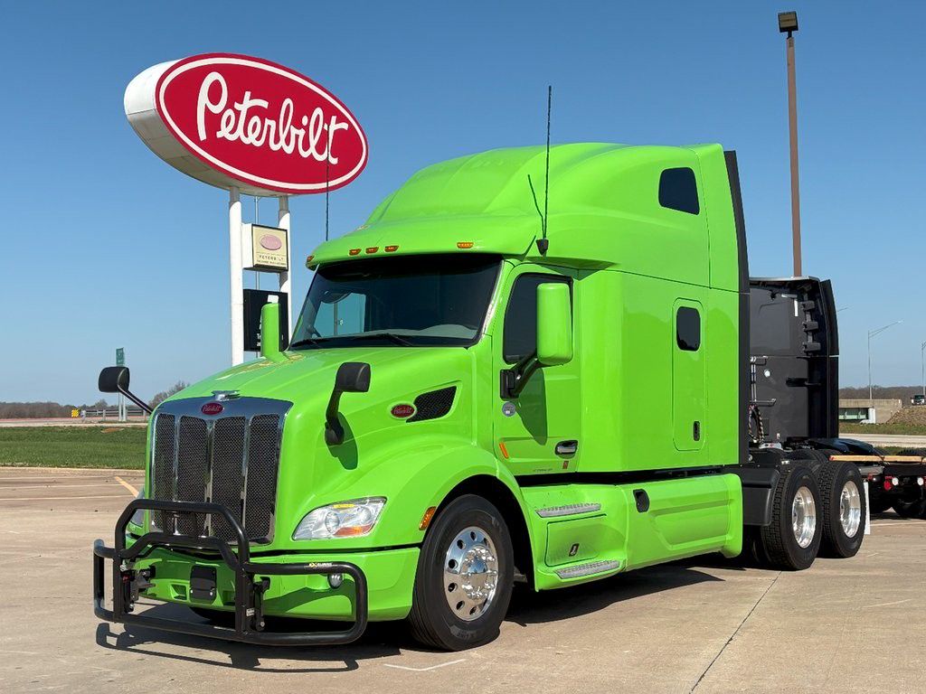 2022 Peterbilt 579