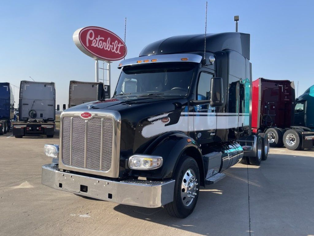 2023 Peterbilt 567