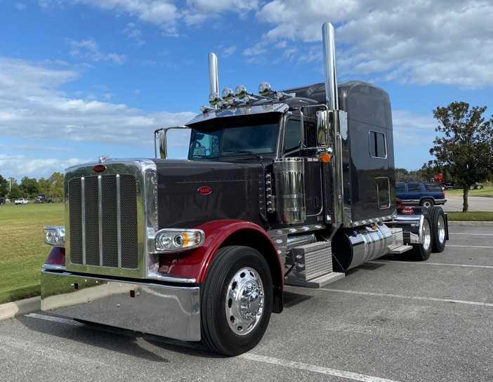 2022 Peterbilt 389