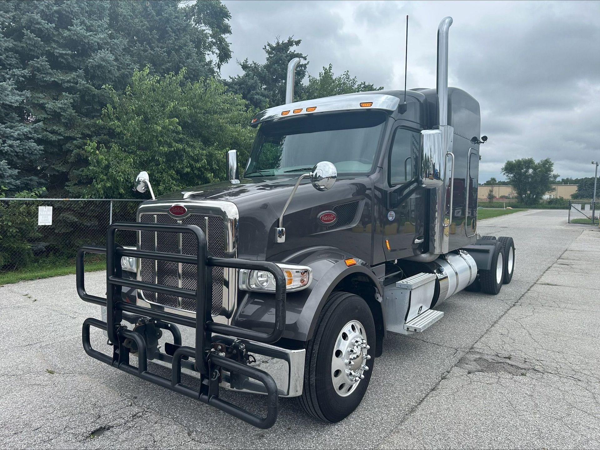 2022 Peterbilt 567