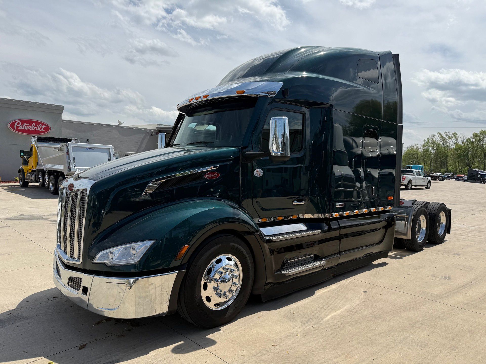2024 Peterbilt 579